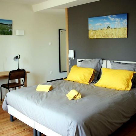 Safraniere De La Venelle Du Moulin Bed and Breakfast Jort Eksteriør billede
